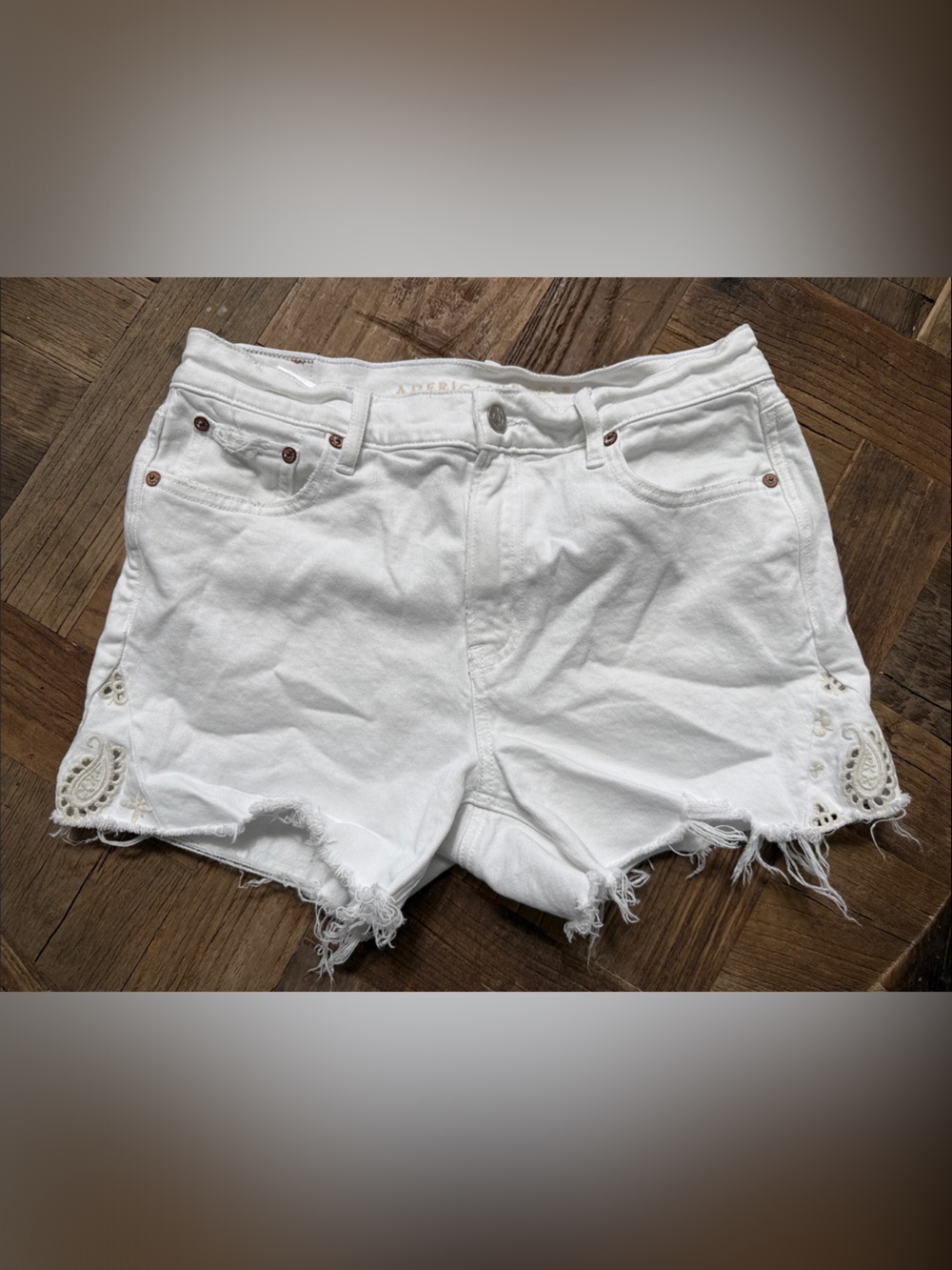 American Eagle Outfitters White Embroidered Frayed Denim Shorts